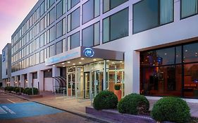 Hilton Gatwick